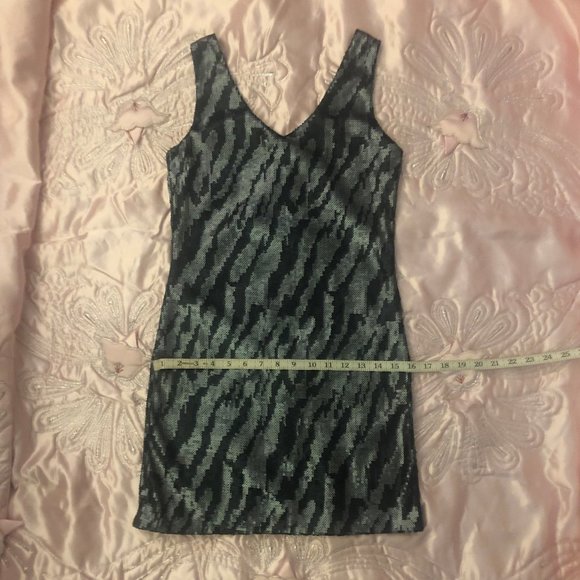 New Le Chateau sequin mini dress. - Picture 10 of 14